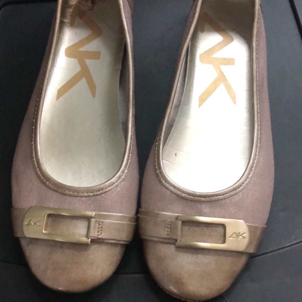 Anne Klein ballet flats